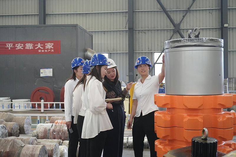 河南雙志新員工廠區學習