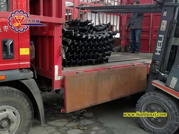 雙志機械<i style='color:red'>3ty-01刮板</i>裝車，您準備好了嗎？