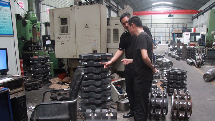 蔣經理親自來雙志機械后，當即下訂單