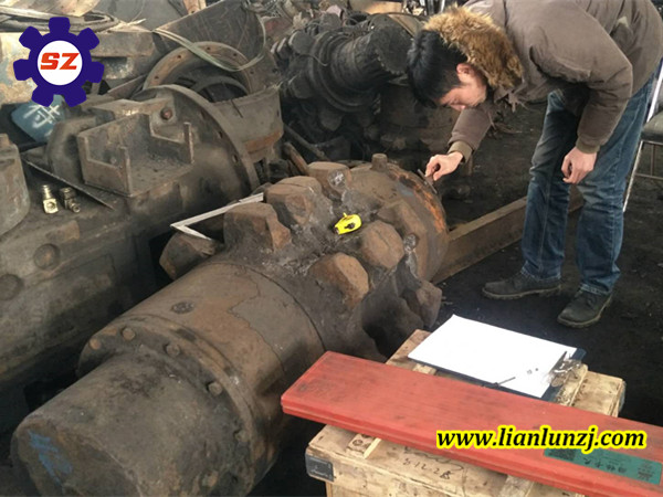 “量身定做”--雙志煤機現場測繪鏈輪組件！