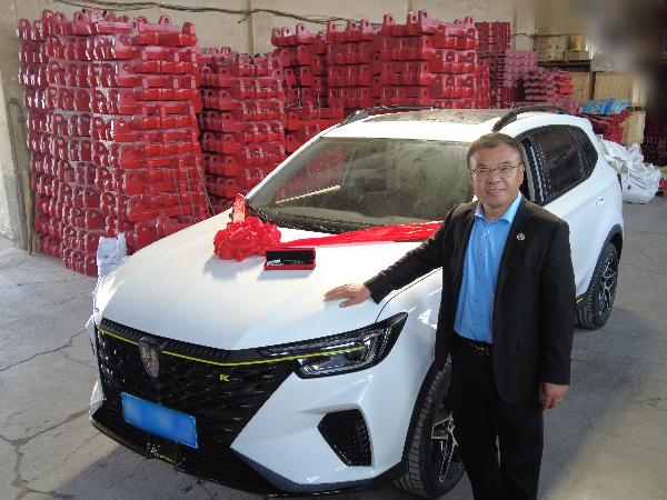 越努力，越幸運(yùn)！河南雙志機(jī)械獎勵優(yōu)秀員工新車