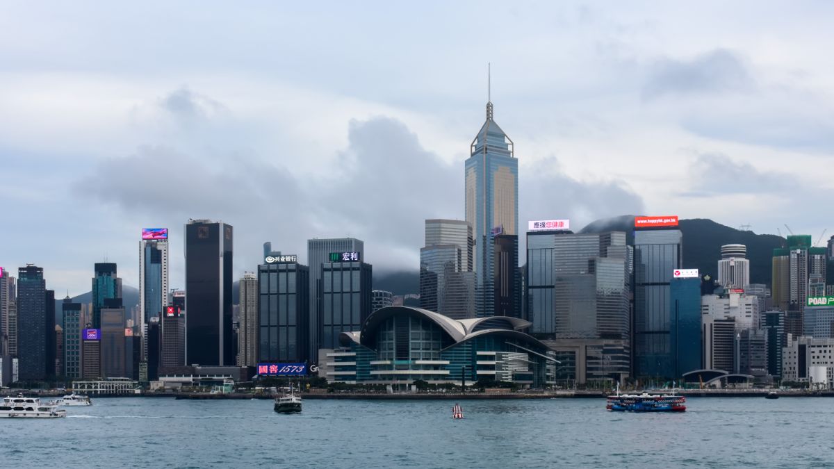 拿到香港身份后，父母、配偶和子女如何申請(qǐng)香港戶口